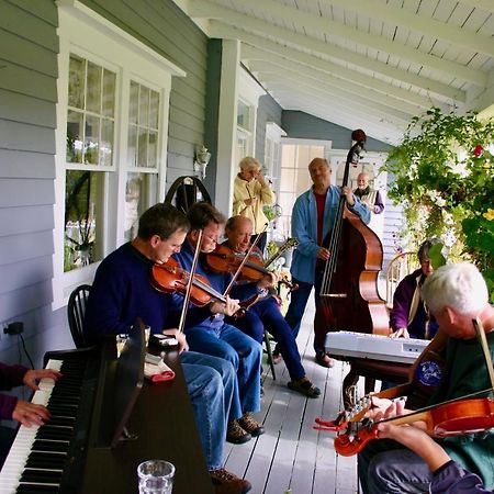 Broadwater Inn & Cottages Baddeck Inlet Dış mekan fotoğraf
