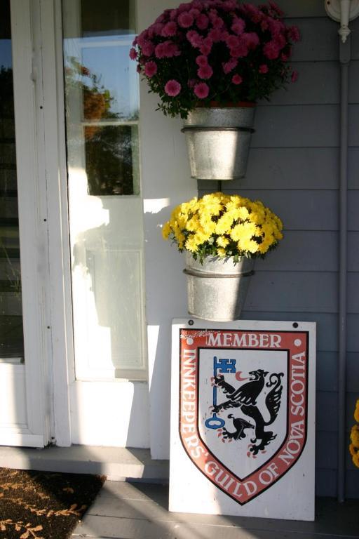 Broadwater Inn & Cottages Baddeck Inlet Dış mekan fotoğraf