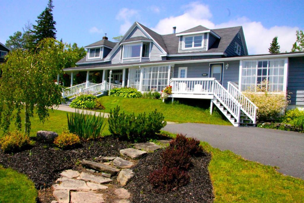Broadwater Inn & Cottages Baddeck Inlet Dış mekan fotoğraf